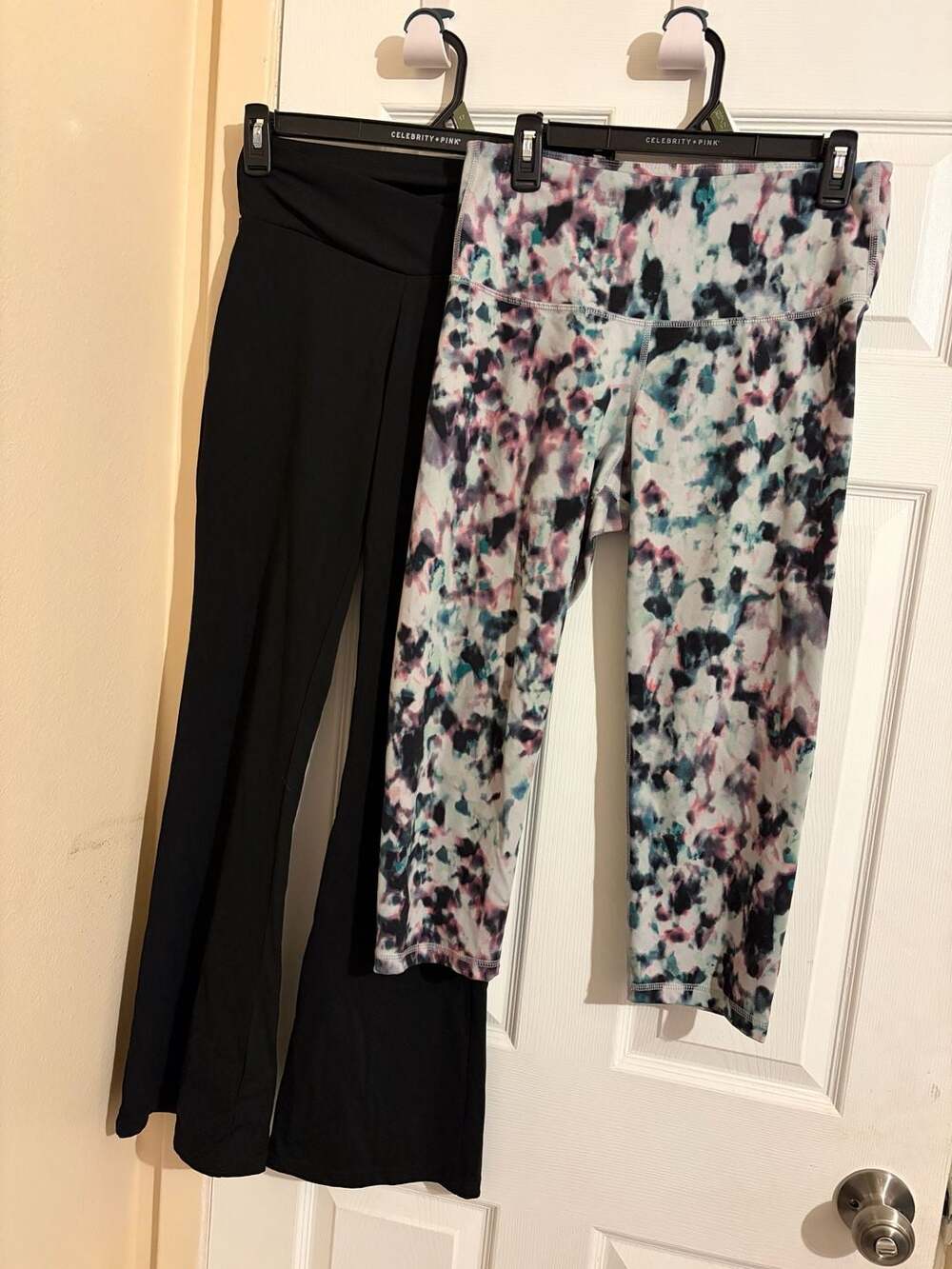Women's Activewear Flare Leggings and Printed Capri Leggings Set HOM 1164-G